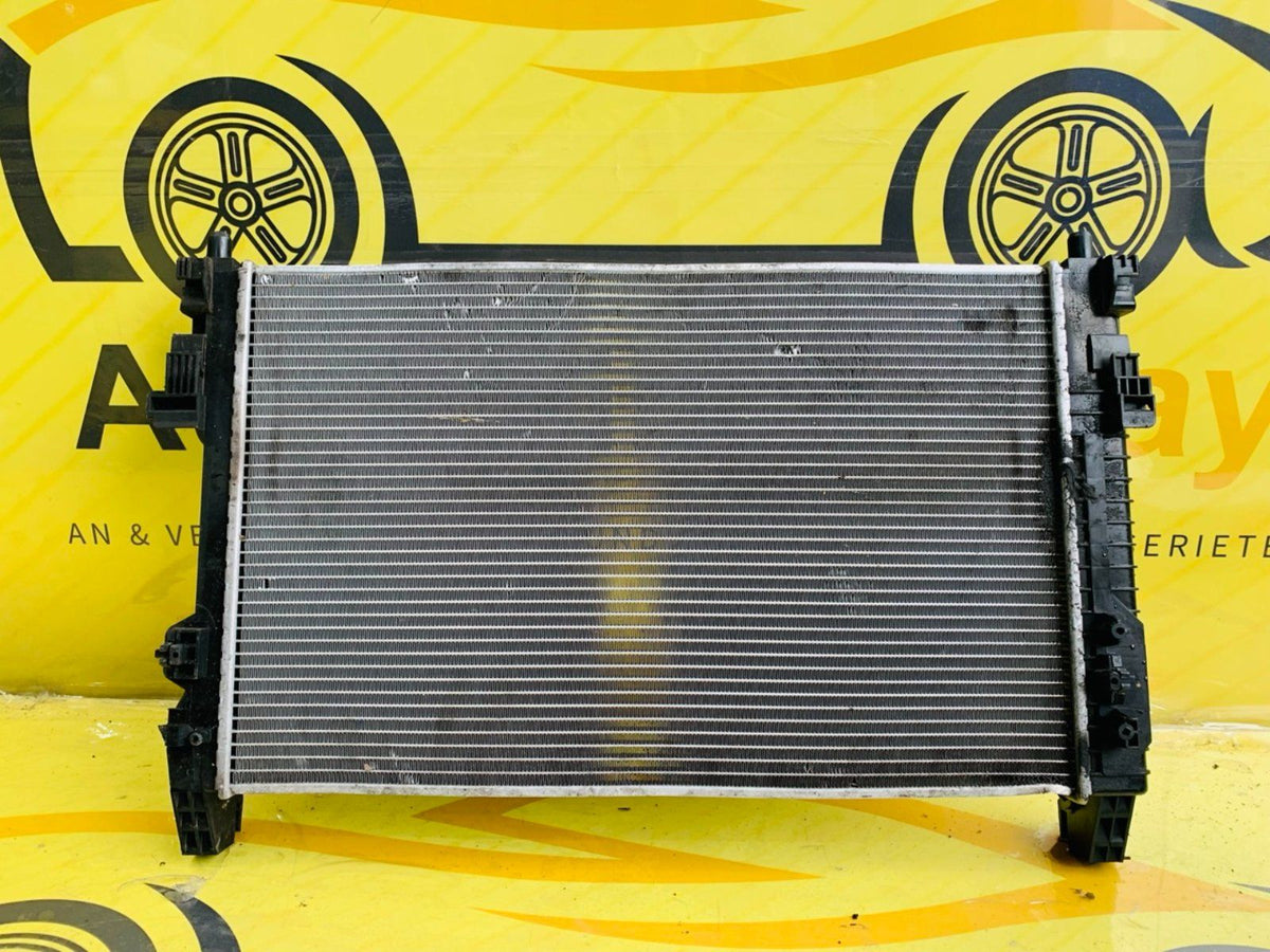 Audi A3 S3 8V Wasserkühler Original 2002039