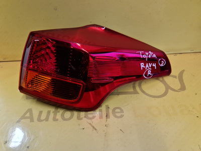 Toyota RAV 4 Rückleuchte Rechts Außen für IV XA40 2013-2016