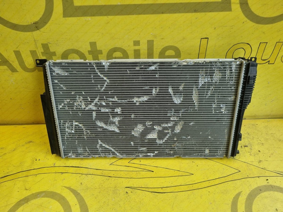 BMW F30 F31 F34 F35 Wasserkühler 17117618807  RA2106