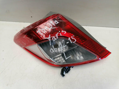 Toyota Yaris Rückleuchte links  Original 2012-2015