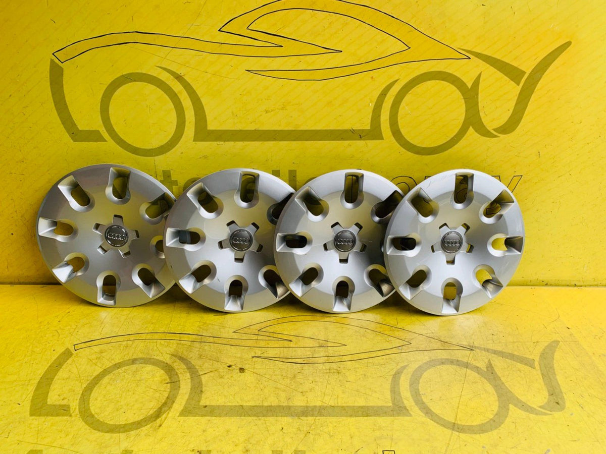 Audi A1 8X Radkappen 15 Zoll Original 4 Stück 8X0601147