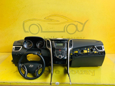 Hyundai 30 GD Armaturenbrett + Tacho +Lenkrad ab 2014 Original