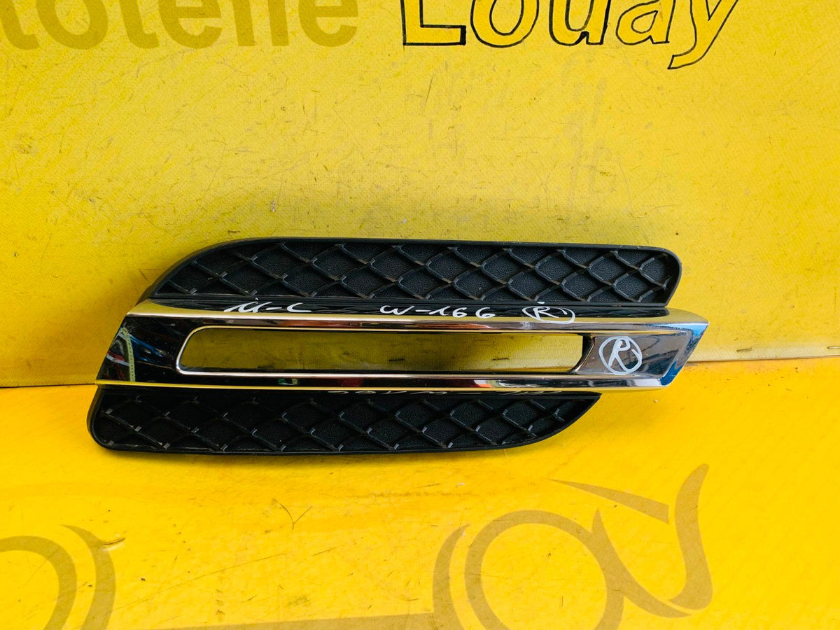 Mercedes-Benz W166 LED Rückleuchte rechts A1668800824
