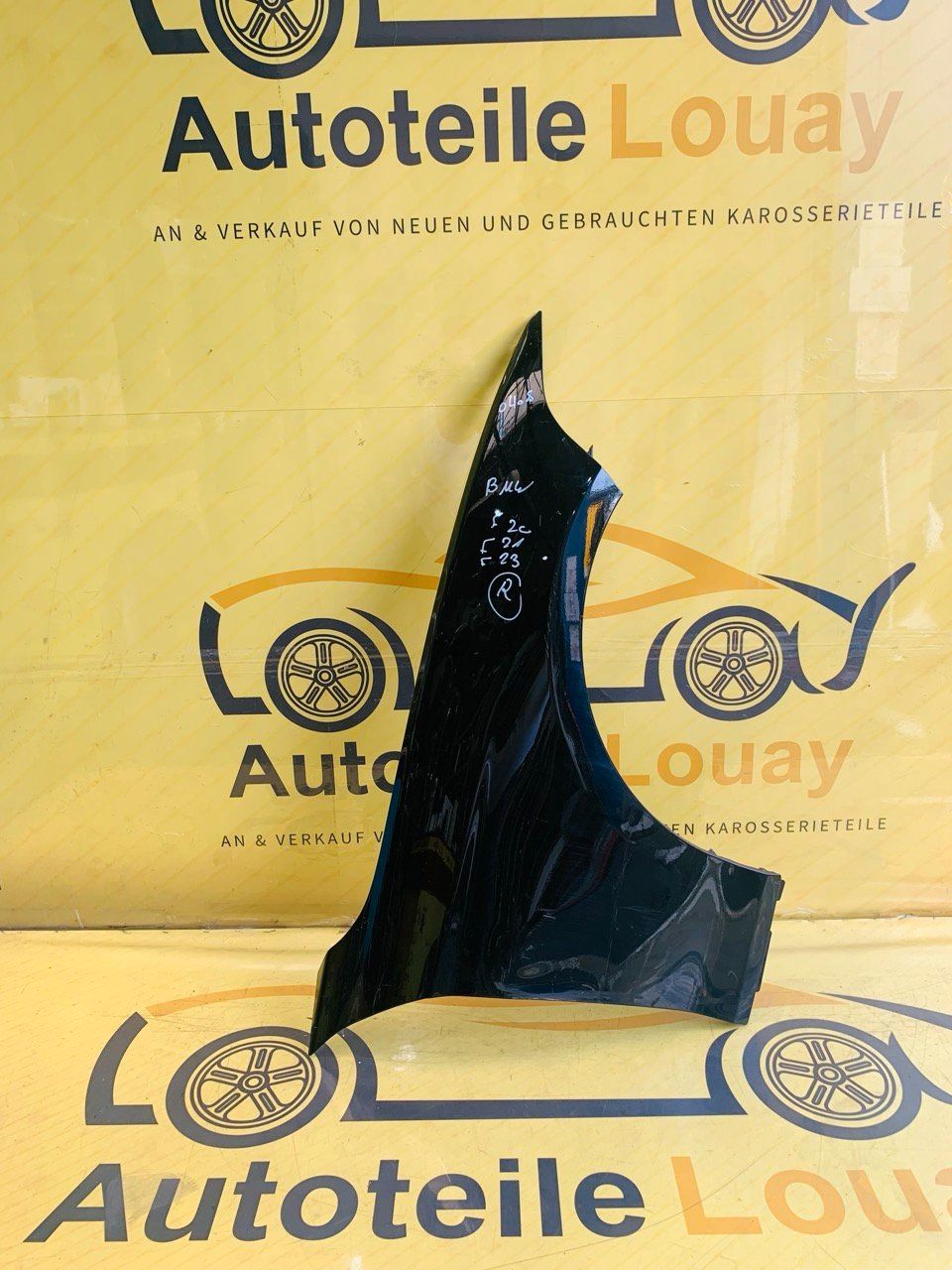 BMW 1er F20 F21 F23 Kotflügel rechts 7284646