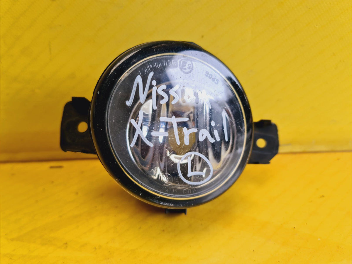 Nissan X-Trail Nebelscheinwerfer Links Original 261558994A