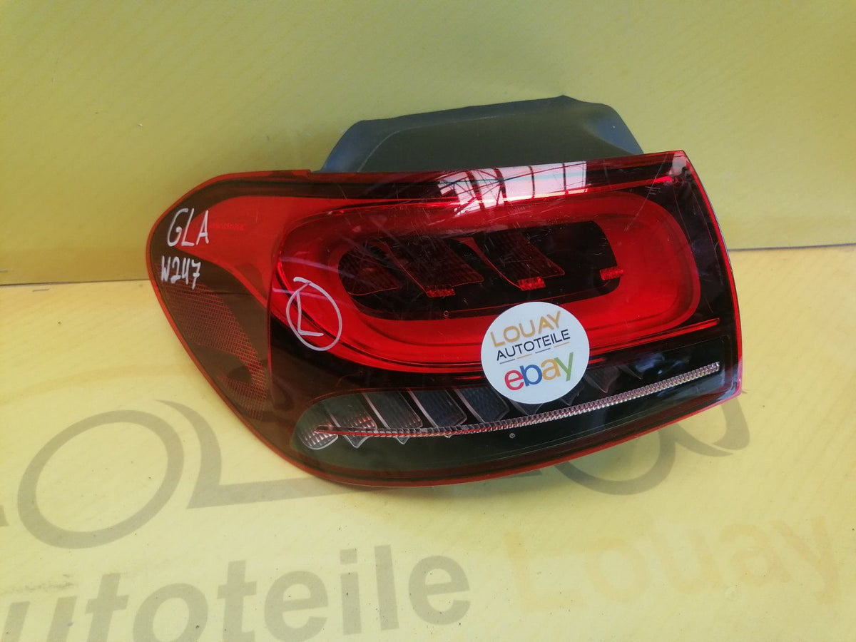 Mercedes GLA W247 LED Rückleichte links Original  A2479062901