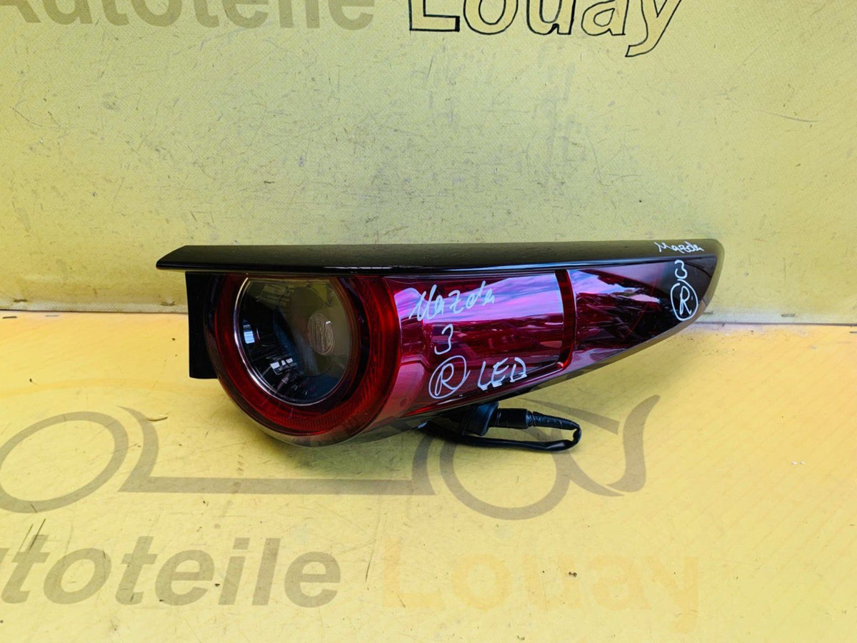 Mazda 3 BP LED Rückleuchte rechts Original