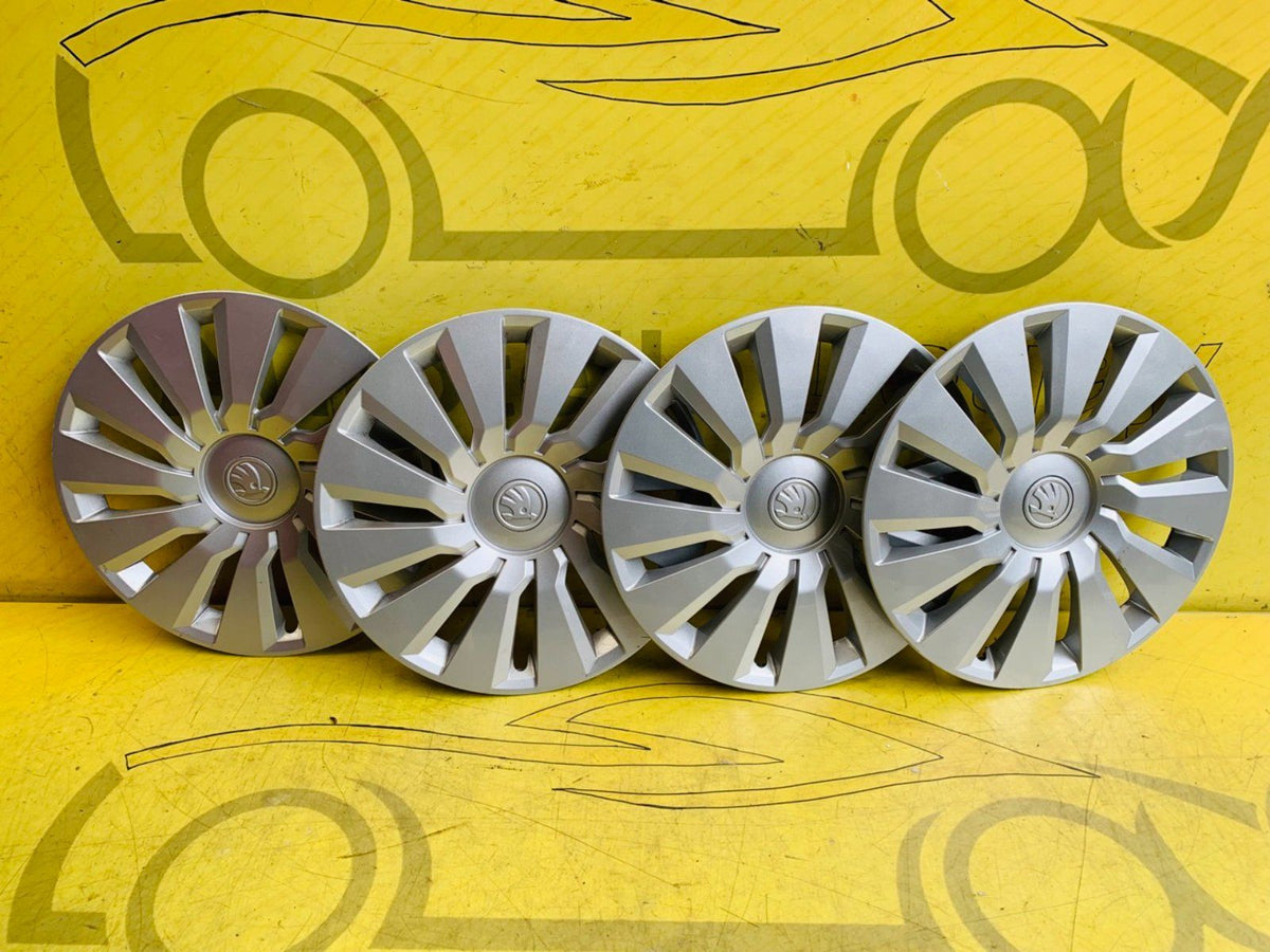 VW Sharan 7N Radkappen 16 Zoll Original 4 Stück 7N0601147