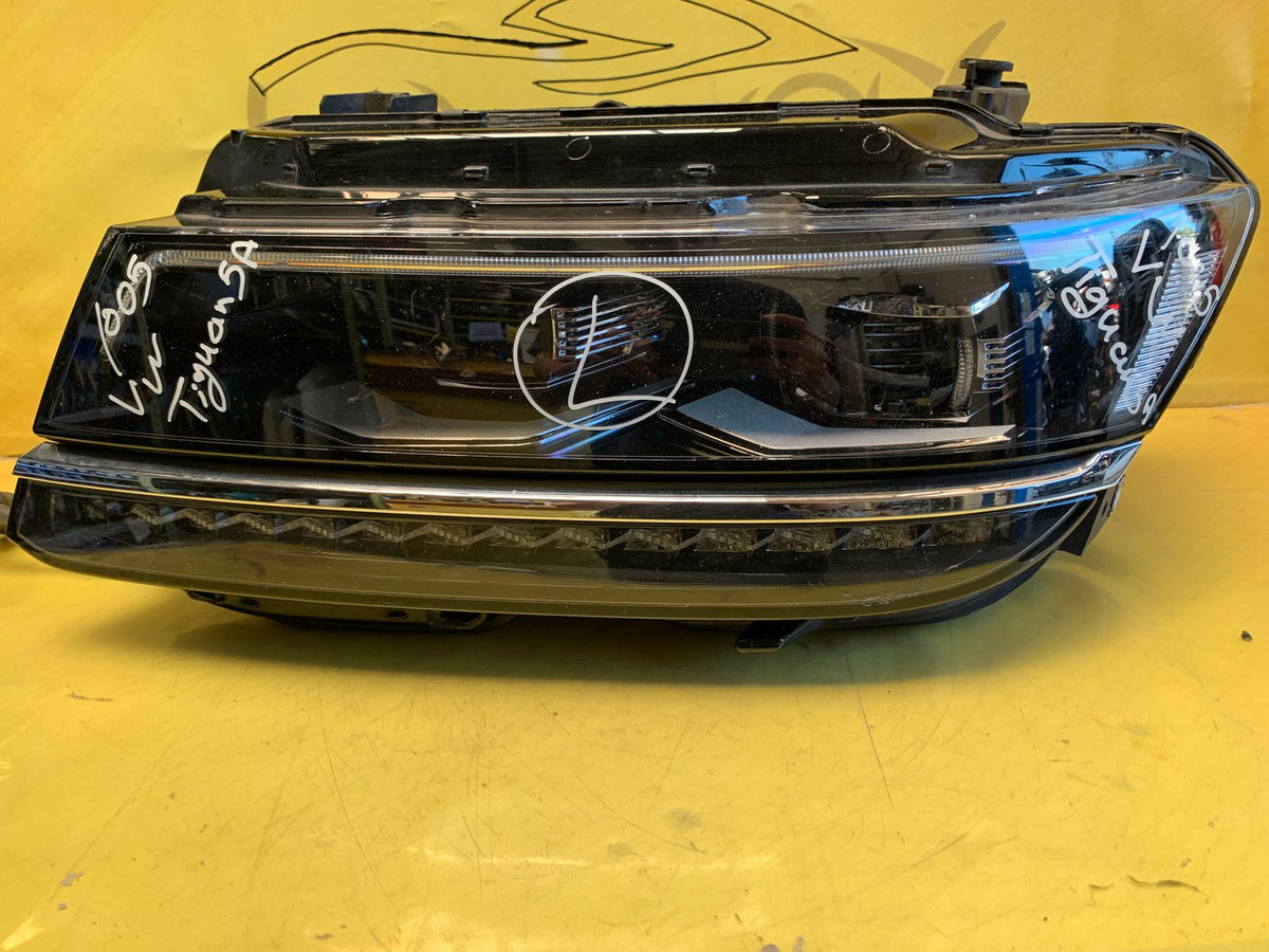 VW Tiguan 5NN LED Scheinwerfer links Original 5NN941081C