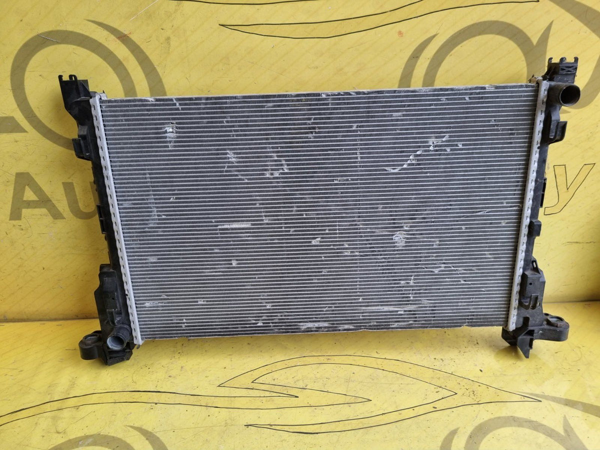 Renault Trafic Kühlerpaket Wasserkühler 214104966R