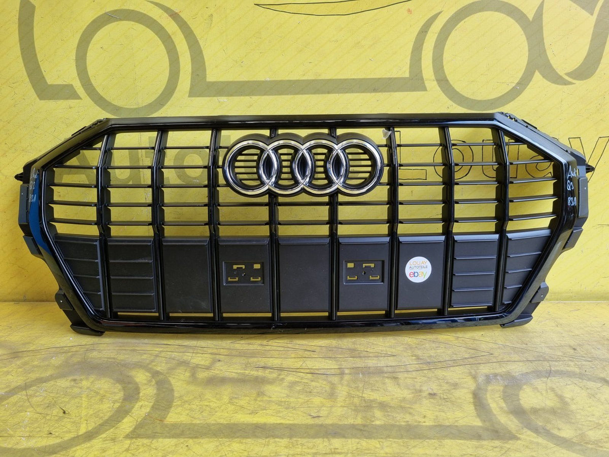 Audi Q3 83A S-Line Kühlergrill Original 83A853651F