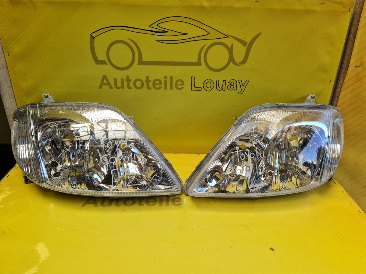 Toyota Corolla Halogen Scheinwerfer nur rechts 8113002180